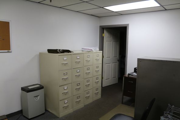 401 S Dirksen Pkwy, Springfield, IL 62703